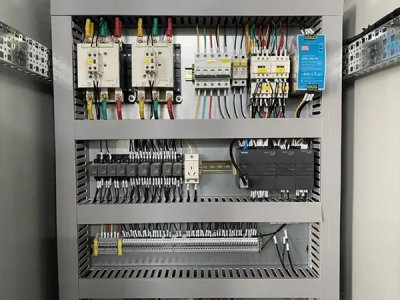 PLC控制柜 - 一種用于控制生產過程的高效系統